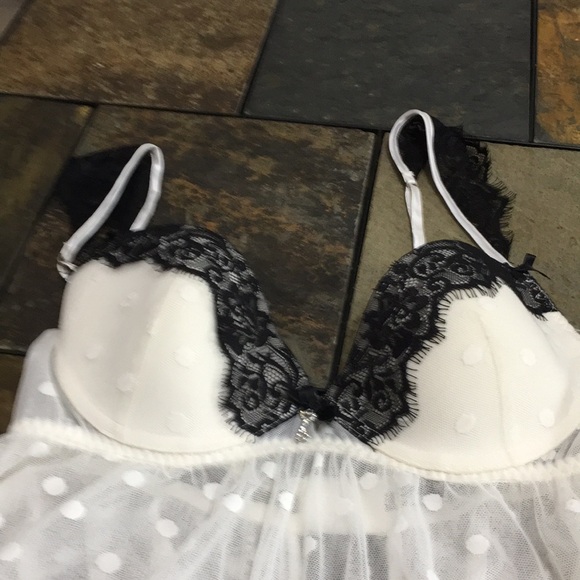 Seductive Wear by Cinema Etoile Sheer polkadot lace nighty. Size Large - Picture 3 of 10